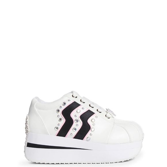 FOREVER DIAMONDZ PLATFORM SNEAKERS

Dollskill x Bratz US7 - Picture 12 of 13